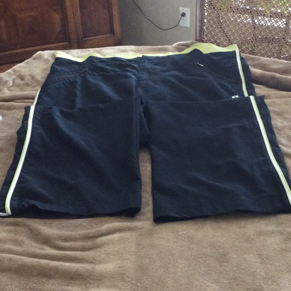 Izod Jogger soft and comfortable - Picture 8 of 10